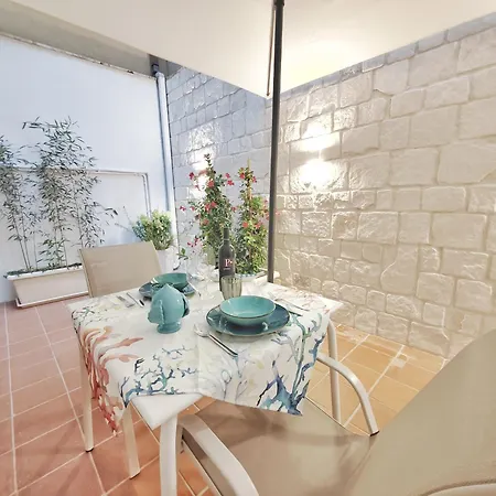 Apartment 187